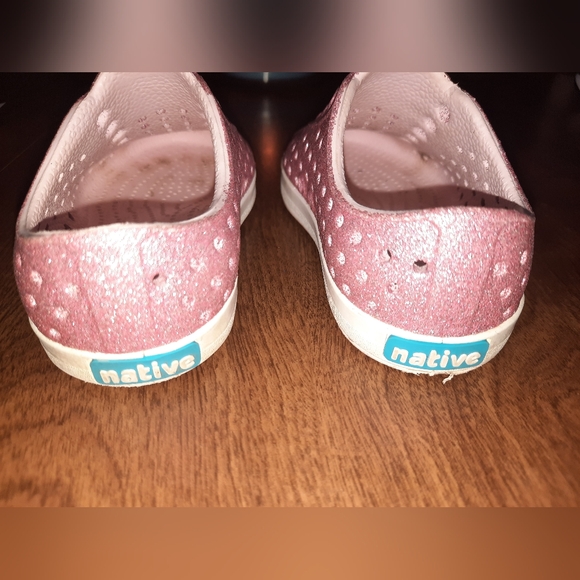 NATIVES - Picture 2 of 3